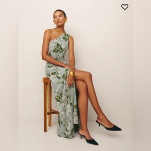 Reformation Evelyn Dress, new with tags. Tea Garden - Size 6.